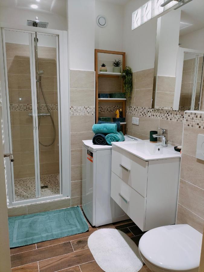 Six Fours Les Plages - Le Brusc - Vue Mer, Climatise Apartment Six-Fours-les-Plages